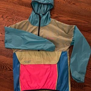 Cotapaxi windbreaker